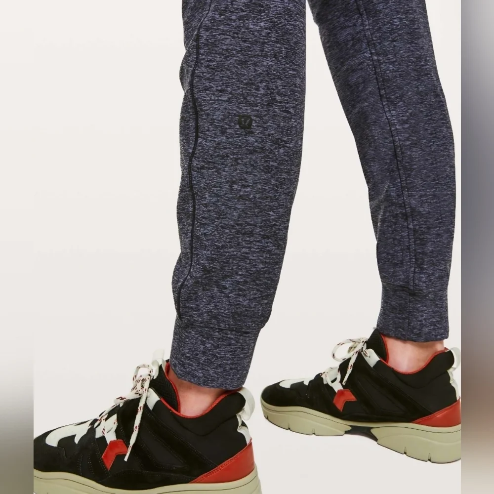 Lululemon Athletica "Ready To Rulu" Heathered Gatsby Blue/ Black Joggers - Picture 5 of 11